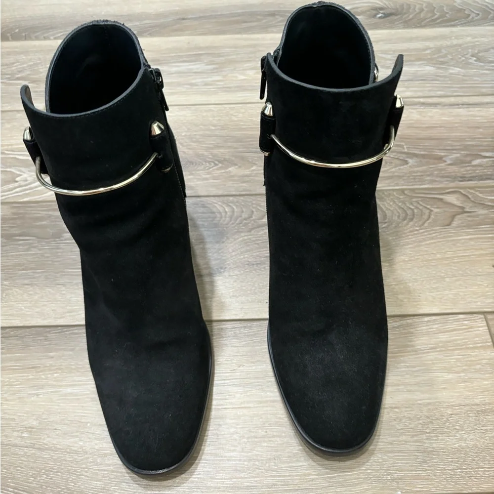Balenciaga questions leave